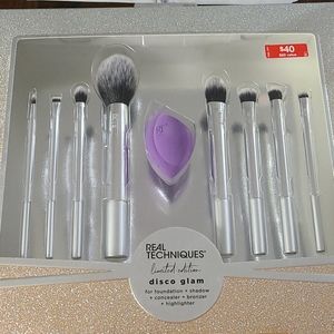 Brand New Real Techniques Makeup Brush Set.